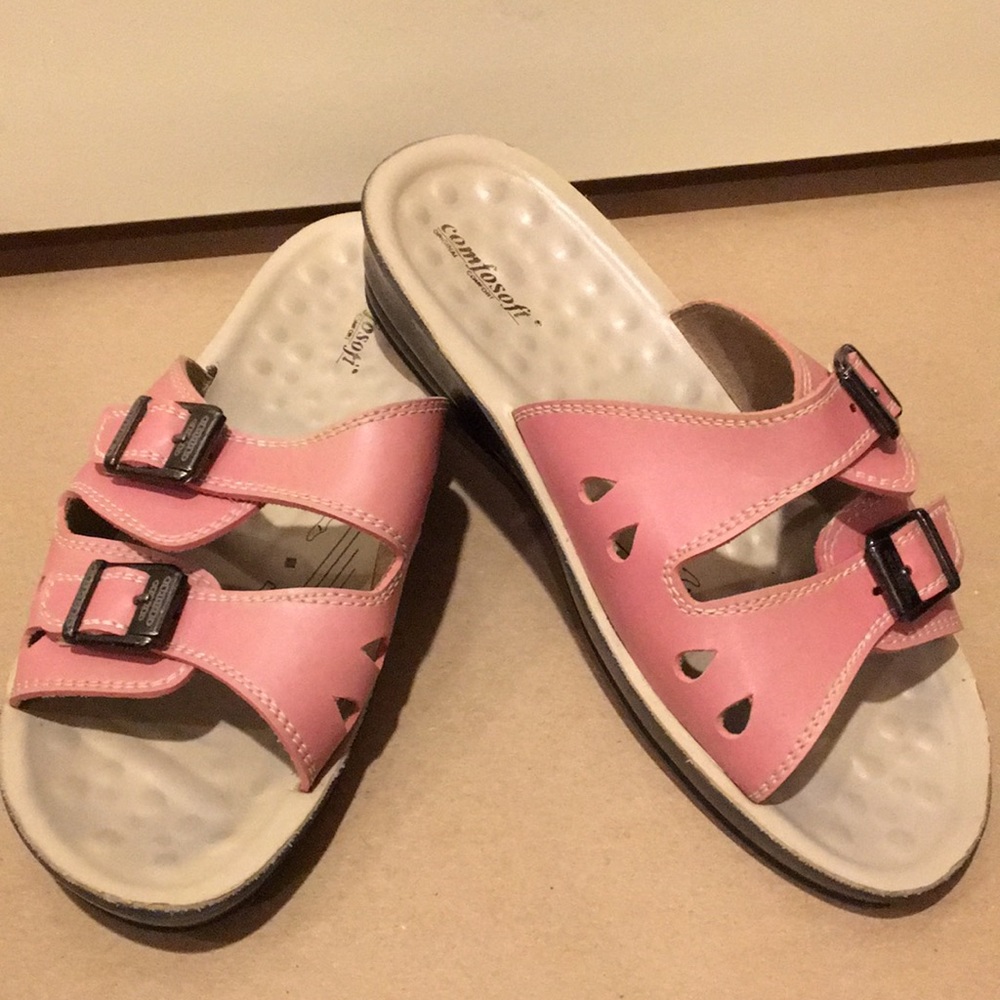 Like New! Comfosoft Sandal slipOn pressure point insole adjustable strap size 39